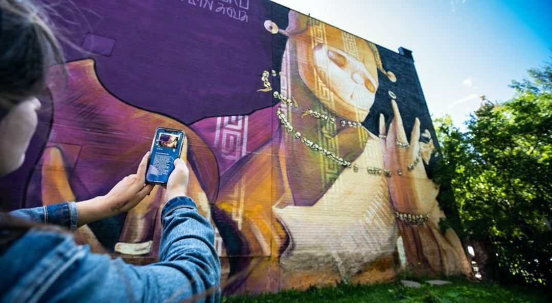 MURAL Festival — scanning a mural with the AR app